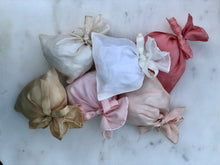 Load image into Gallery viewer, Silk Gift Bags