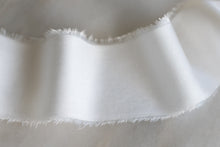 Load image into Gallery viewer, Pearl Bamboo Ribbon