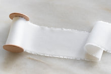 Load image into Gallery viewer, Pearl Bamboo Ribbon